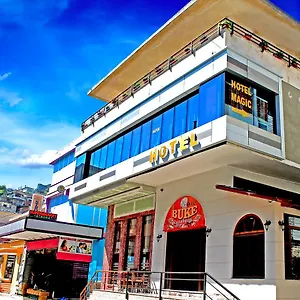  Hotel Magic